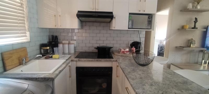 2 Bedroom Property for Sale in Groblerpark Gauteng
