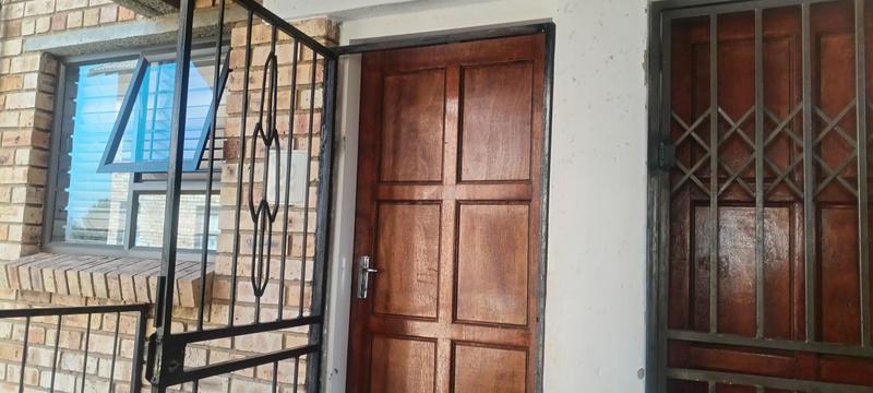 2 Bedroom Property for Sale in Groblerpark Gauteng