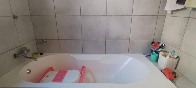 2 Bedroom Property for Sale in Groblerpark Gauteng