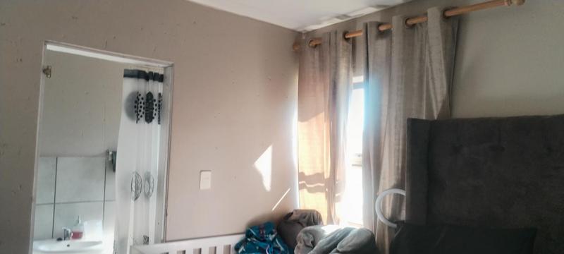 2 Bedroom Property for Sale in Groblerpark Gauteng