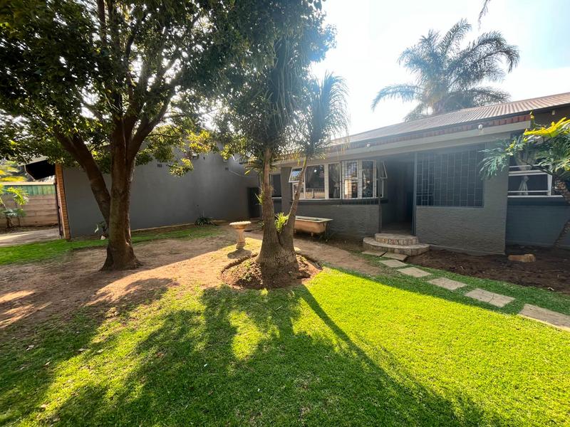 3 Bedroom Property for Sale in Dunnottar Gauteng