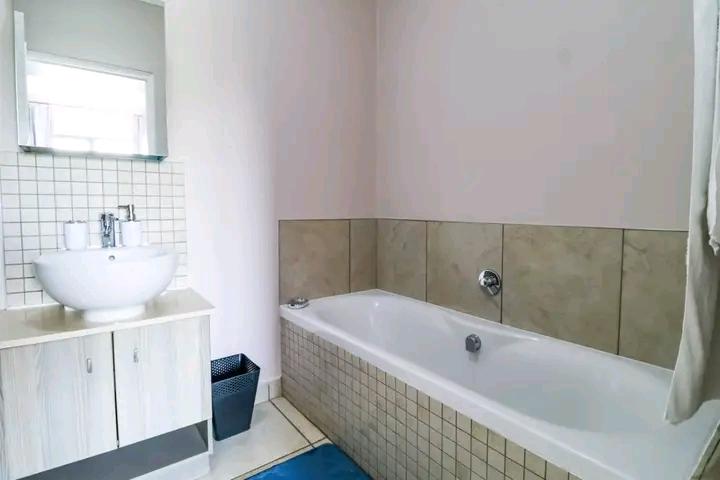 2 Bedroom Property for Sale in Rivonia Gauteng
