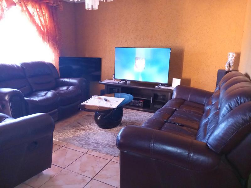 3 Bedroom Property for Sale in Bophelong Gauteng