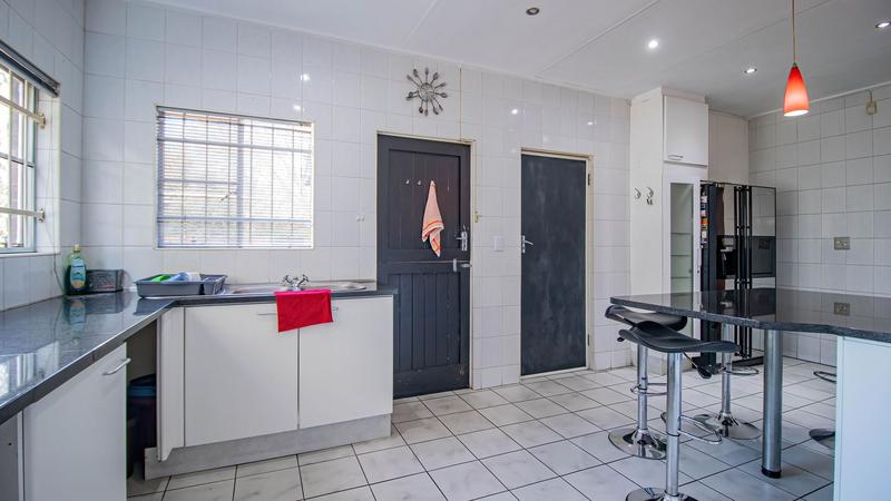To Let 4 Bedroom Property for Rent in Eastleigh Ridge Gauteng