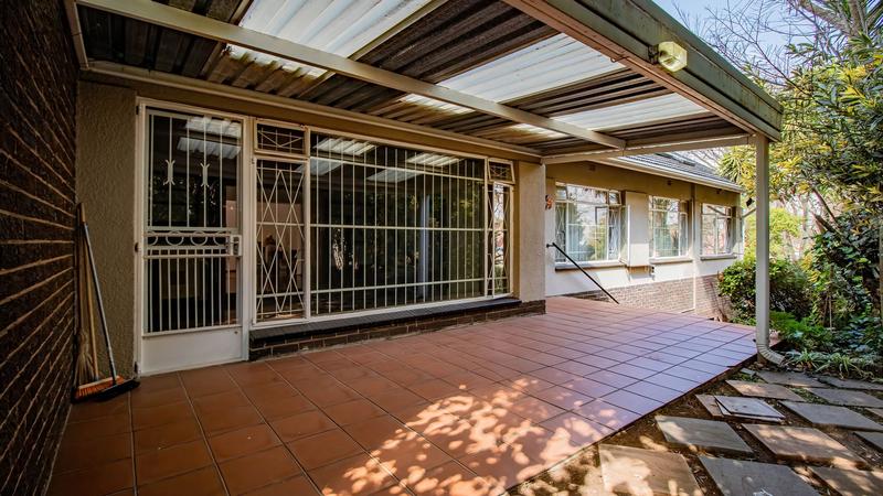 To Let 4 Bedroom Property for Rent in Eastleigh Ridge Gauteng