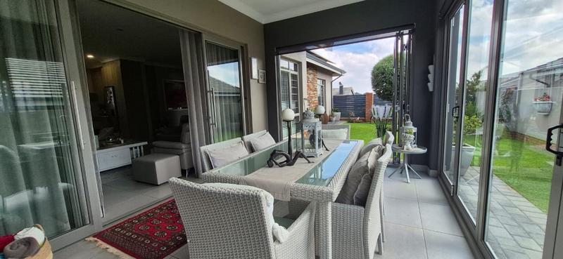 3 Bedroom Property for Sale in Waterkloof A H Gauteng
