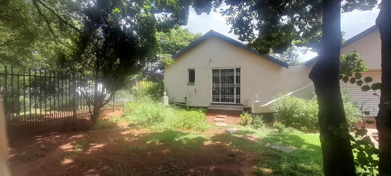 To Let 1 Bedroom Property for Rent in Eldoraigne Gauteng