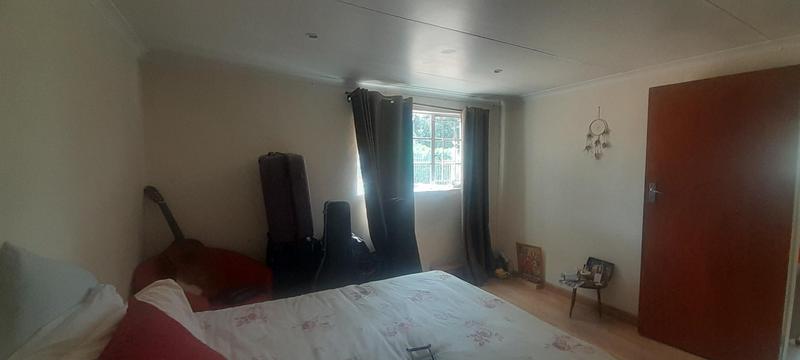 To Let 1 Bedroom Property for Rent in Eldoraigne Gauteng