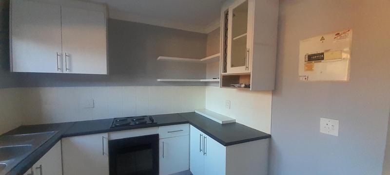 2 Bedroom Property for Sale in Hennopspark Gauteng