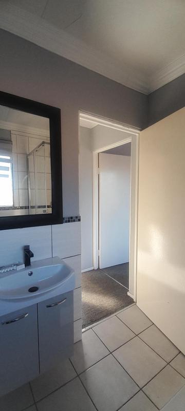 2 Bedroom Property for Sale in Hennopspark Gauteng