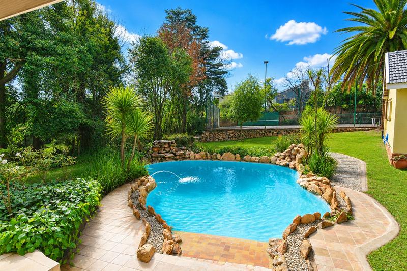 To Let 5 Bedroom Property for Rent in Bryanston Gauteng