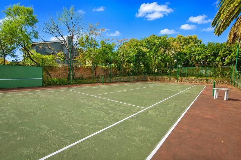 To Let 5 Bedroom Property for Rent in Bryanston Gauteng