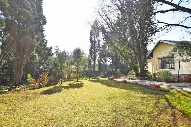 To Let 5 Bedroom Property for Rent in Bryanston Gauteng