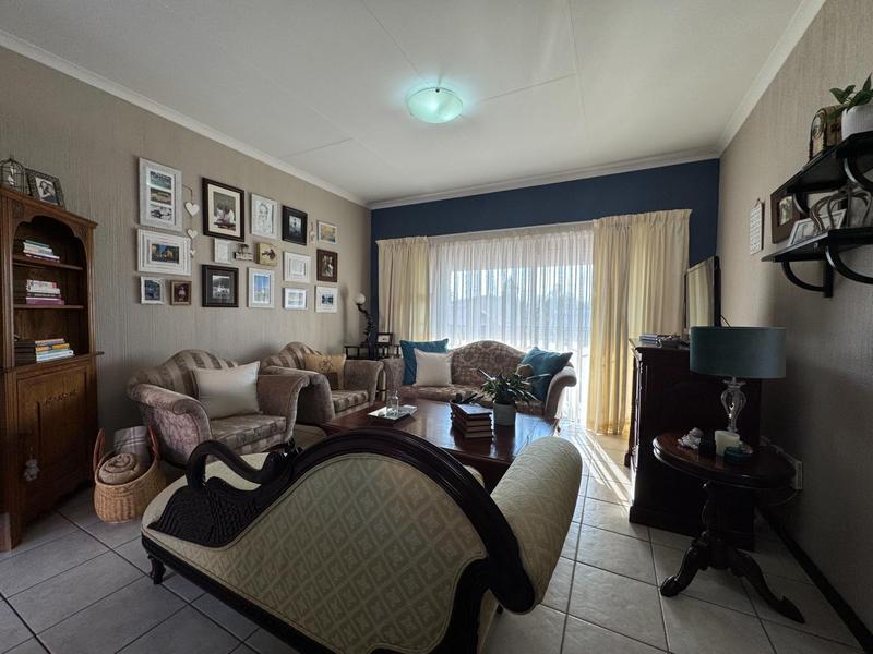 2 Bedroom Property for Sale in Wilgeheuwel Gauteng