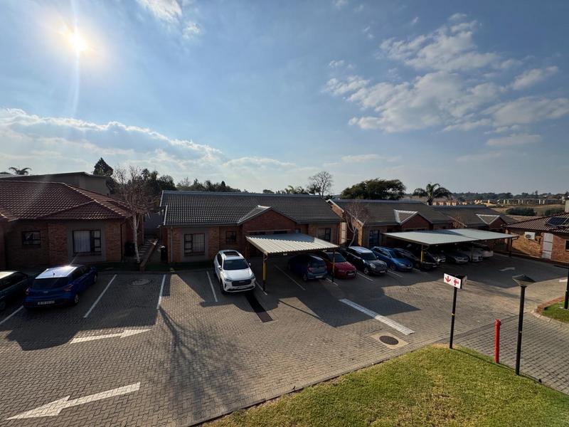 2 Bedroom Property for Sale in Wilgeheuwel Gauteng