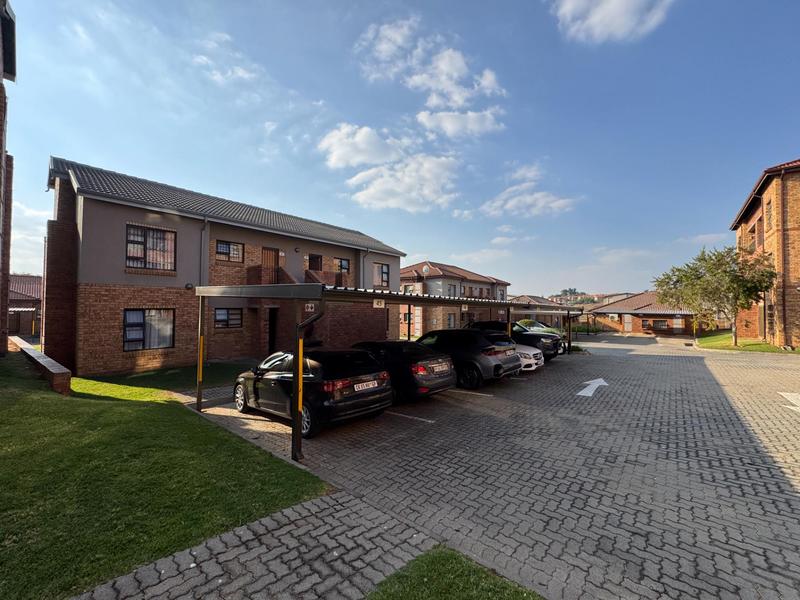 2 Bedroom Property for Sale in Wilgeheuwel Gauteng