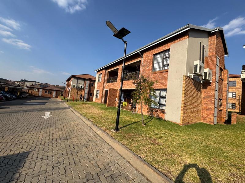 2 Bedroom Property for Sale in Wilgeheuwel Gauteng