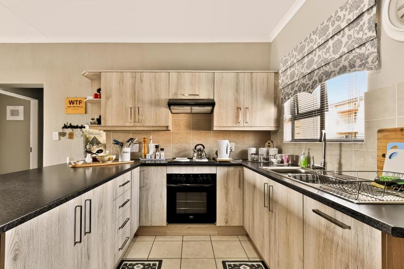 2 Bedroom Property for Sale in Wilgeheuwel Gauteng