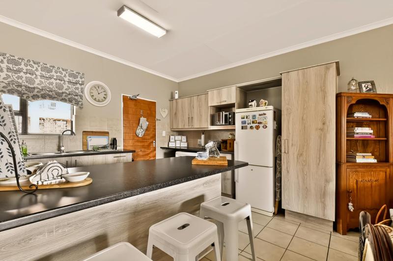 2 Bedroom Property for Sale in Wilgeheuwel Gauteng