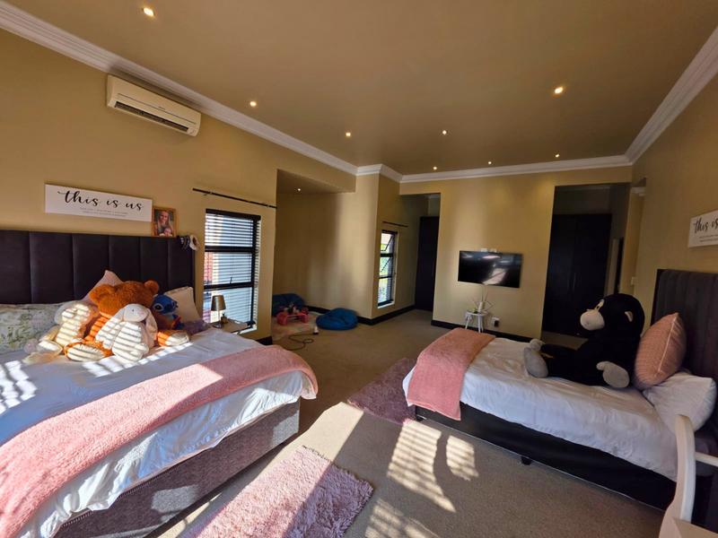 4 Bedroom Property for Sale in Glen Erasmia Gauteng