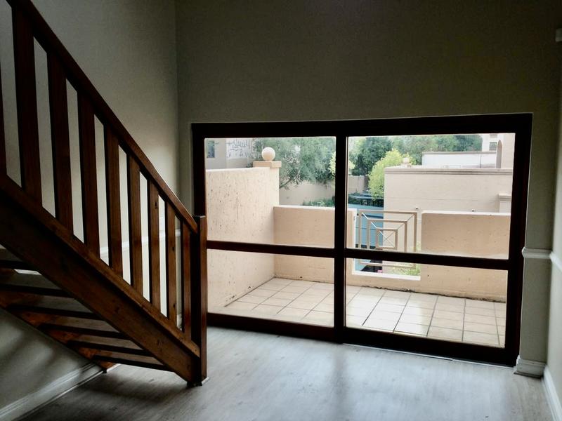 To Let 2 Bedroom Property for Rent in Melrose Gauteng