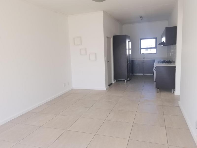 To Let 2 Bedroom Property for Rent in Greenstone Hill Gauteng