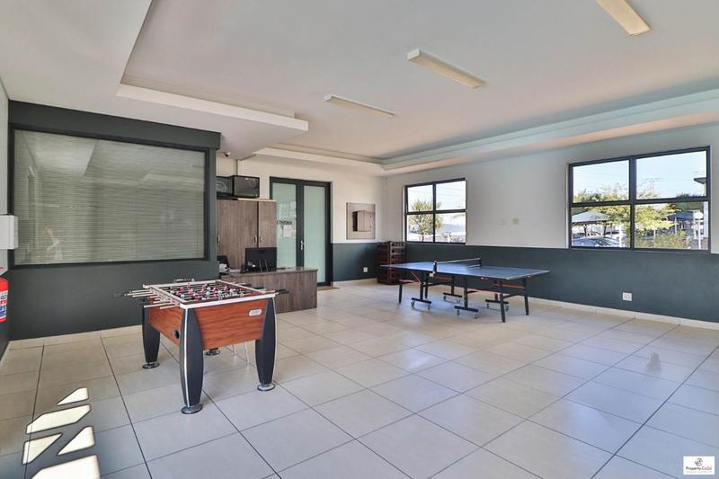 To Let 2 Bedroom Property for Rent in Greenstone Hill Gauteng