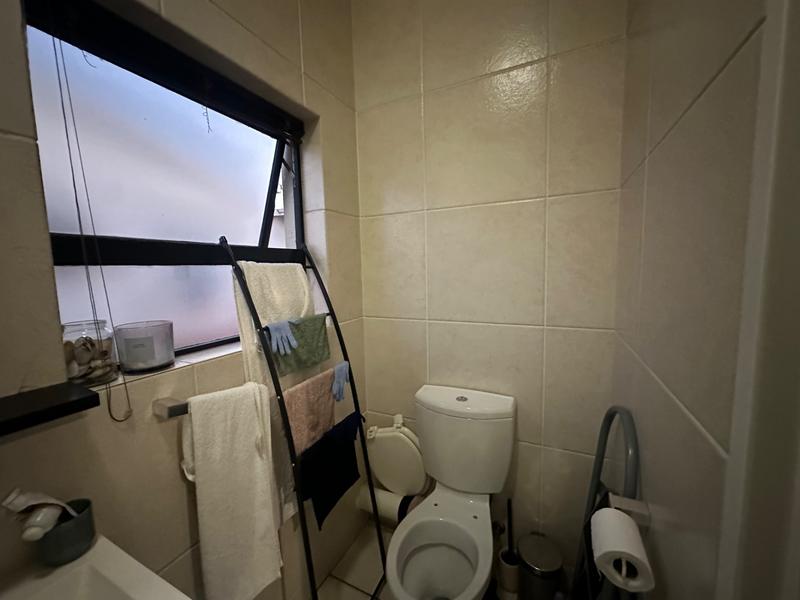 To Let 2 Bedroom Property for Rent in Greenstone Hill Gauteng
