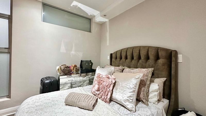 To Let 2 Bedroom Property for Rent in Sandton Central Gauteng