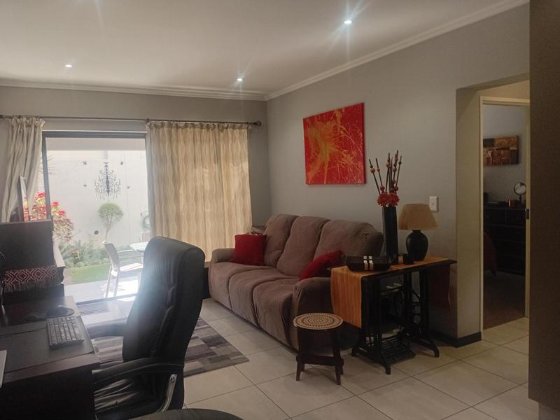 1 Bedroom Property for Sale in Sunninghill Gauteng