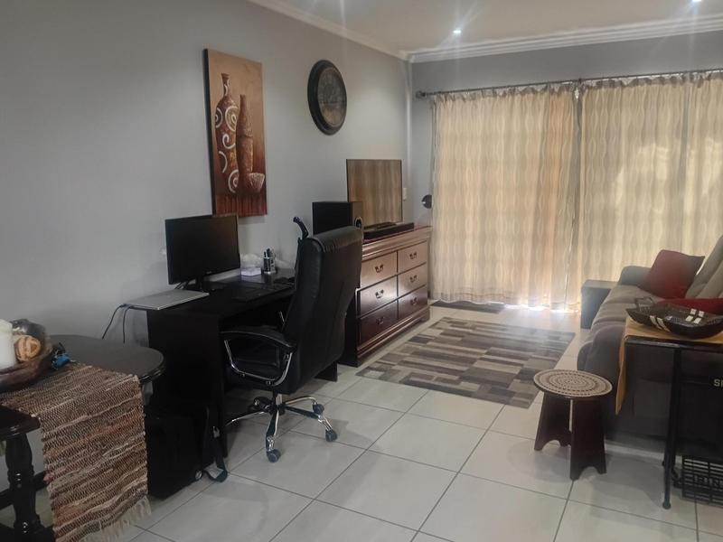 1 Bedroom Property for Sale in Sunninghill Gauteng