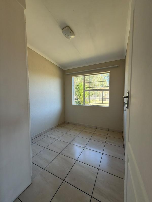 To Let 3 Bedroom Property for Rent in Elspark Gauteng