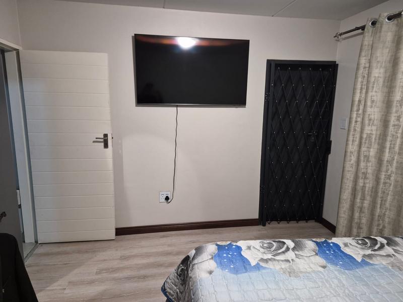 To Let 2 Bedroom Property for Rent in Raslouw Gauteng