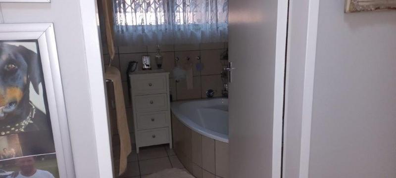 To Let 3 Bedroom Property for Rent in Hurlyvale Gauteng