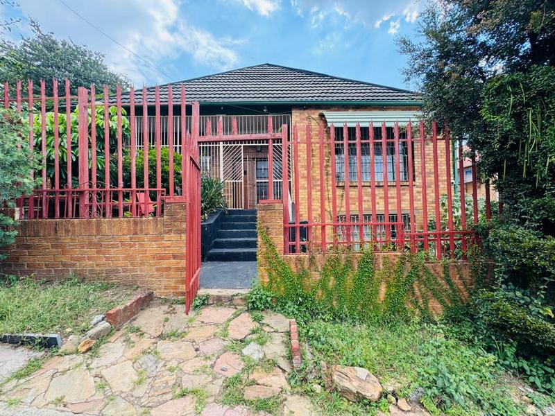 To Let 4 Bedroom Property for Rent in Kensington Gauteng
