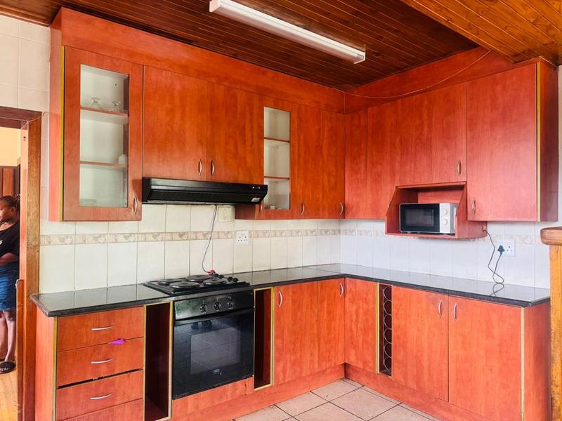 To Let 4 Bedroom Property for Rent in Kensington Gauteng