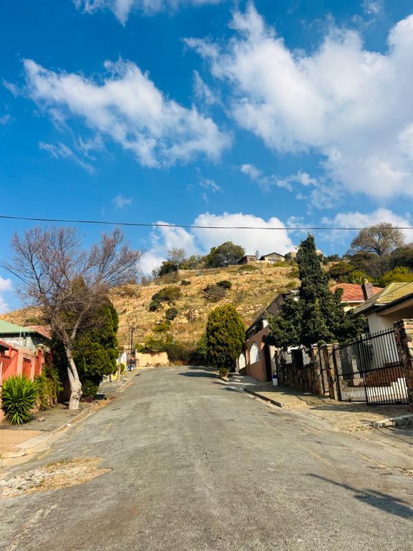 To Let 4 Bedroom Property for Rent in Kensington Gauteng