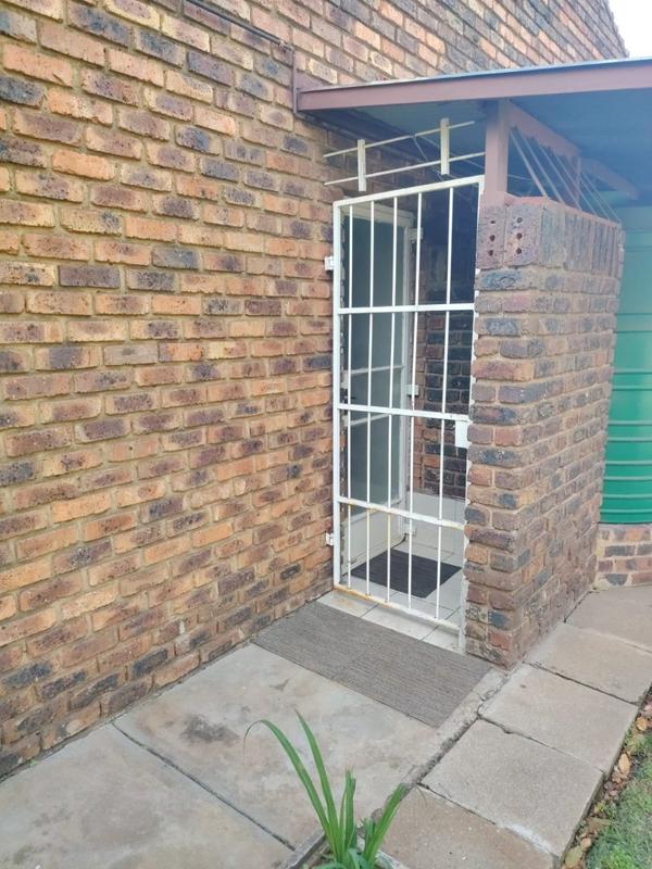 4 Bedroom Property for Sale in Vanderbijlpark Sw 2 Gauteng