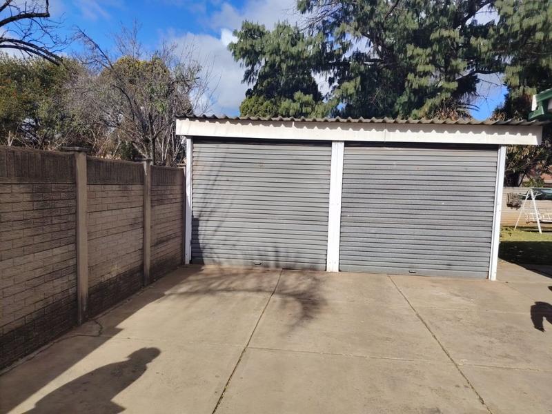 4 Bedroom Property for Sale in Vanderbijlpark Sw 2 Gauteng
