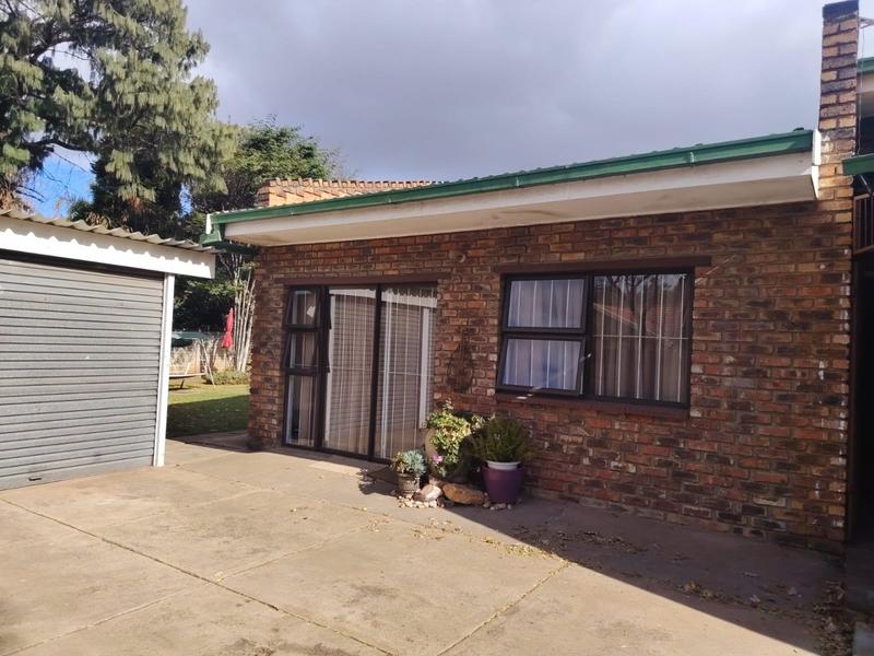 4 Bedroom Property for Sale in Vanderbijlpark Sw 2 Gauteng