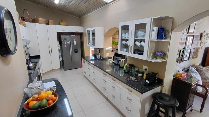 4 Bedroom Property for Sale in Alberante Gauteng
