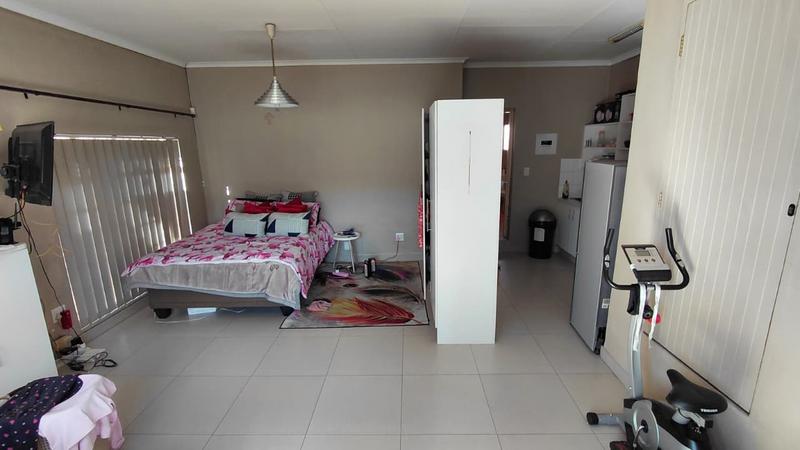 4 Bedroom Property for Sale in Alberante Gauteng