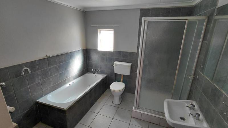4 Bedroom Property for Sale in Alberante Gauteng
