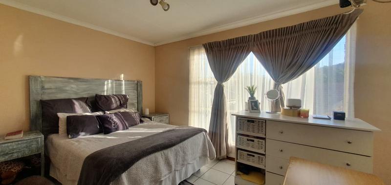 2 Bedroom Property for Sale in Winchester Hills Gauteng