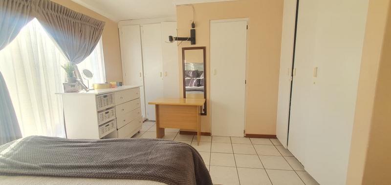 2 Bedroom Property for Sale in Winchester Hills Gauteng