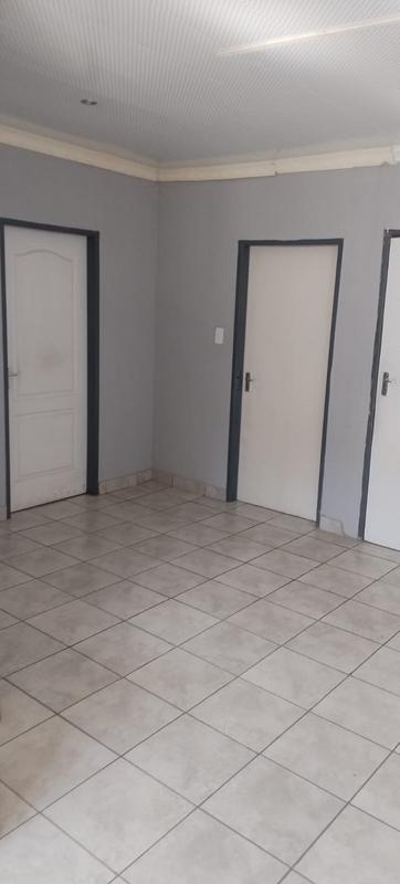 To Let 1 Bedroom Property for Rent in Birch Acres Gauteng