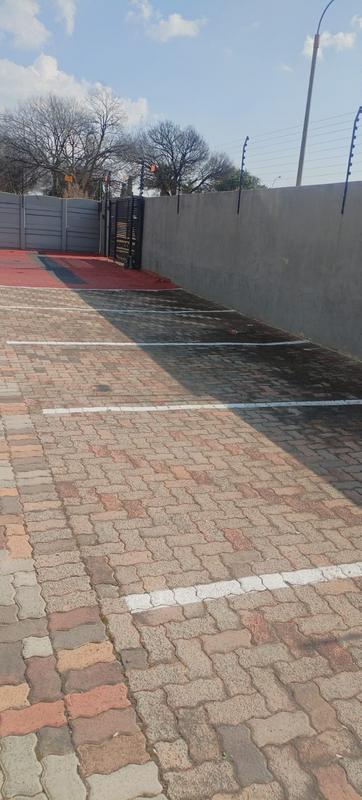 To Let 1 Bedroom Property for Rent in Birch Acres Gauteng