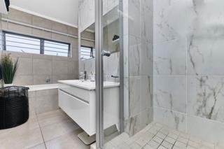 To Let 3 Bedroom Property for Rent in Barbeque Downs Gauteng