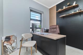To Let 3 Bedroom Property for Rent in Barbeque Downs Gauteng