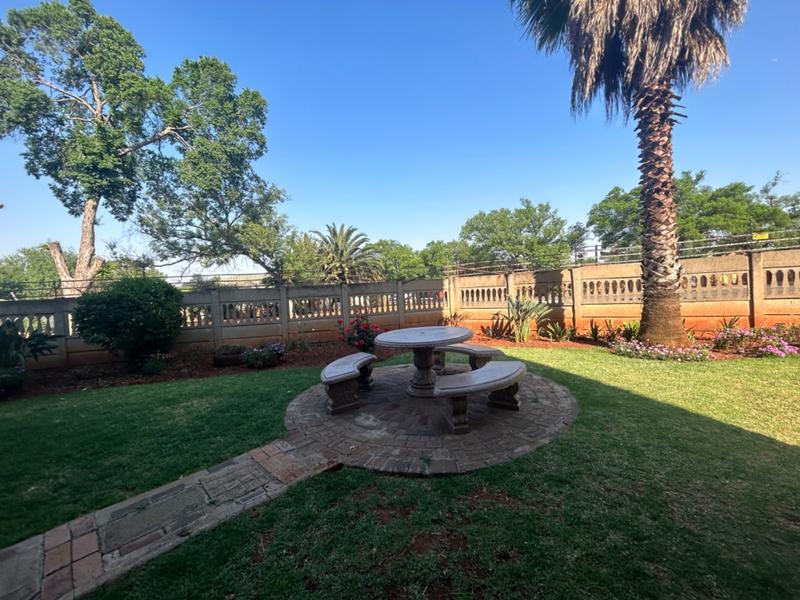 2 Bedroom Property for Sale in Vanderbijlpark CW 1 Gauteng